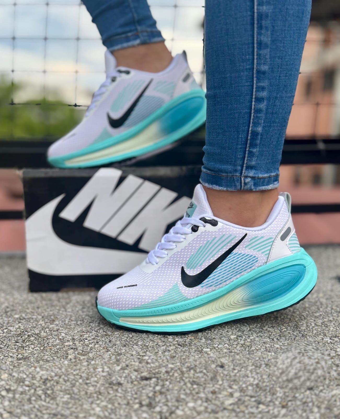 Tenis Nike Zoom Vomero Plus Turquesa
